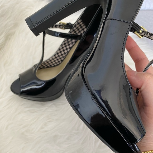 Christian Siriano Patent MaryJane Peep Toe Platform Heels - Picture 9 of 10
